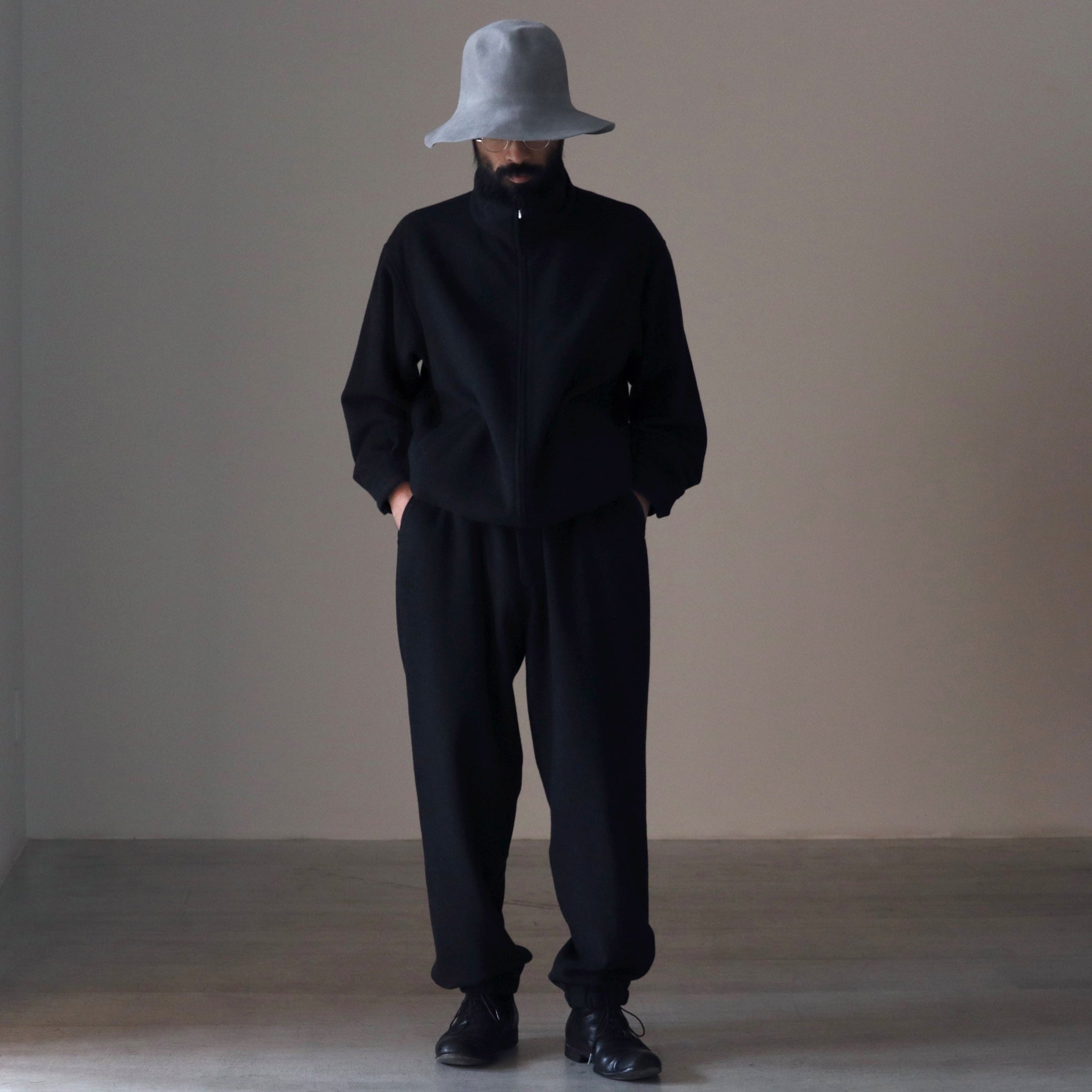 COMOLI カシミヤジャケットとパンツ – CASANOVA&CO