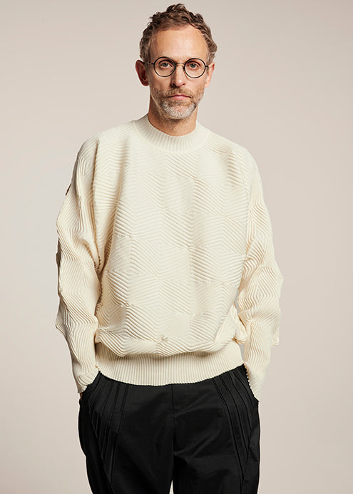 アイテムのご紹介「TYPE-K」 – isseymiyake.com