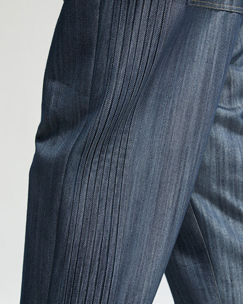 アイテムのご紹介「PLEATS DENIM」 – isseymiyake.com
