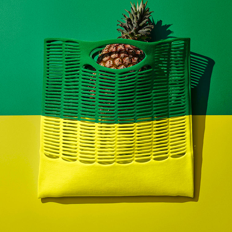 アイテムのご紹介「MOKKO BI-COLOR」 – isseymiyake.com