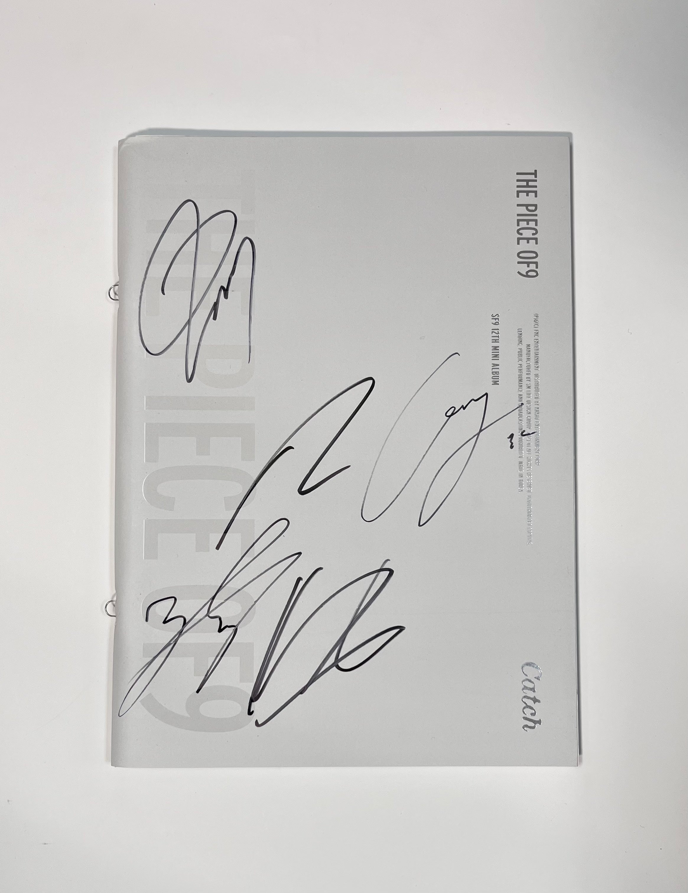 SF9 - 12TH MINI ALBUM [THE PIECE OF9] AUTOGRAPHED ALBUM – KPOP