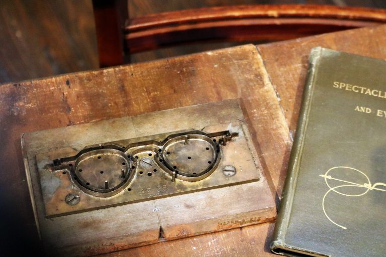 NEW ARRIVAL【Lesca VINTAGE】ROUND PANTO 8mm｜岡山眼鏡店