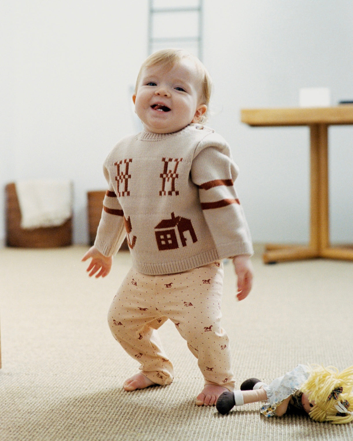 Knit Sweater (Beige) | House on the Hill