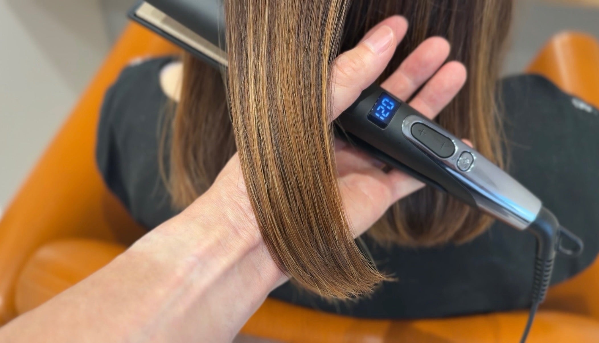 ラディアント、絹女プロ、ADSTを比較！3つのプロ用ヘアアイロンの違い