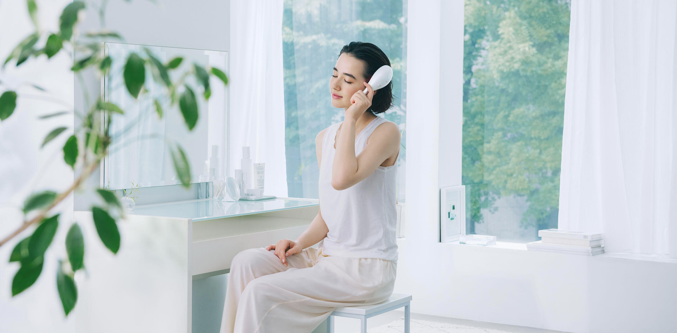 AiMY BEE BRUSH エイミー ビーブラッシュ