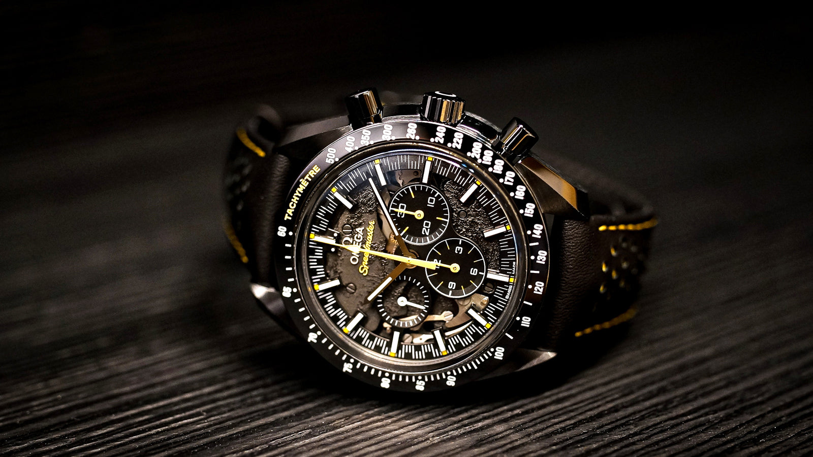 レビュー】オメガ スピードマスター ダークサイド オブ ザ ムーン