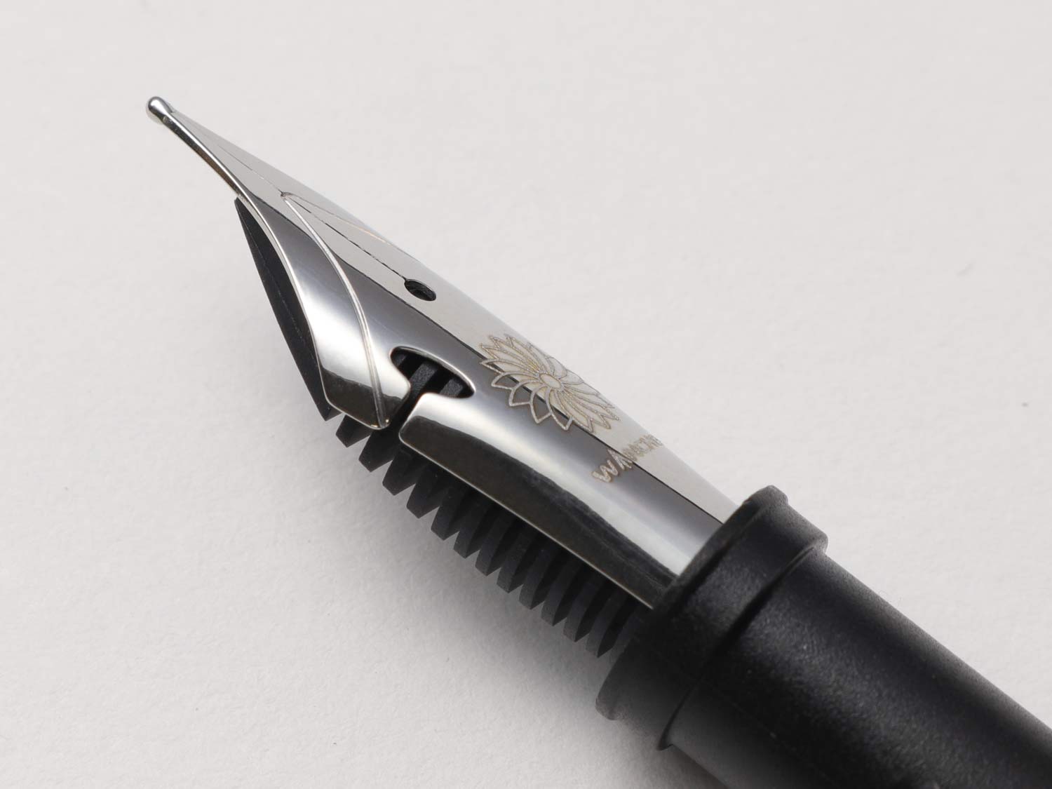 ソフトニブとフレックスニブの違いとは？ | Wancherpen Japan