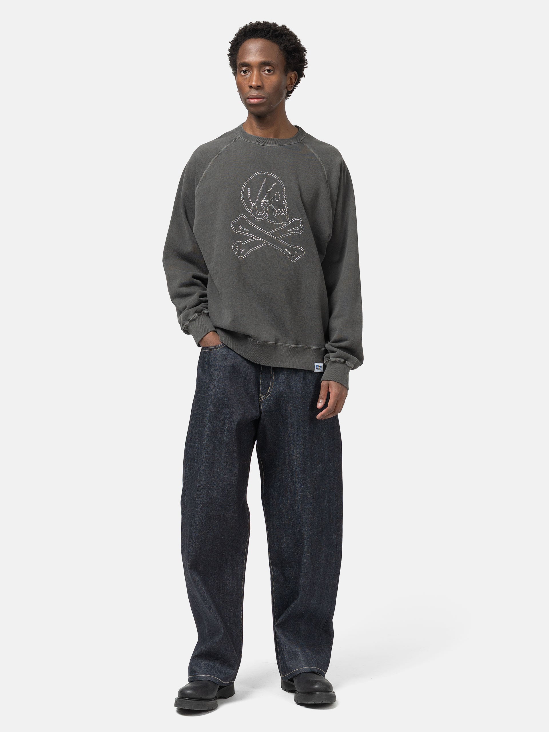 NEIGHBORHOOD Pigment Dyed Sweat Shirt LS Black | HAVEN