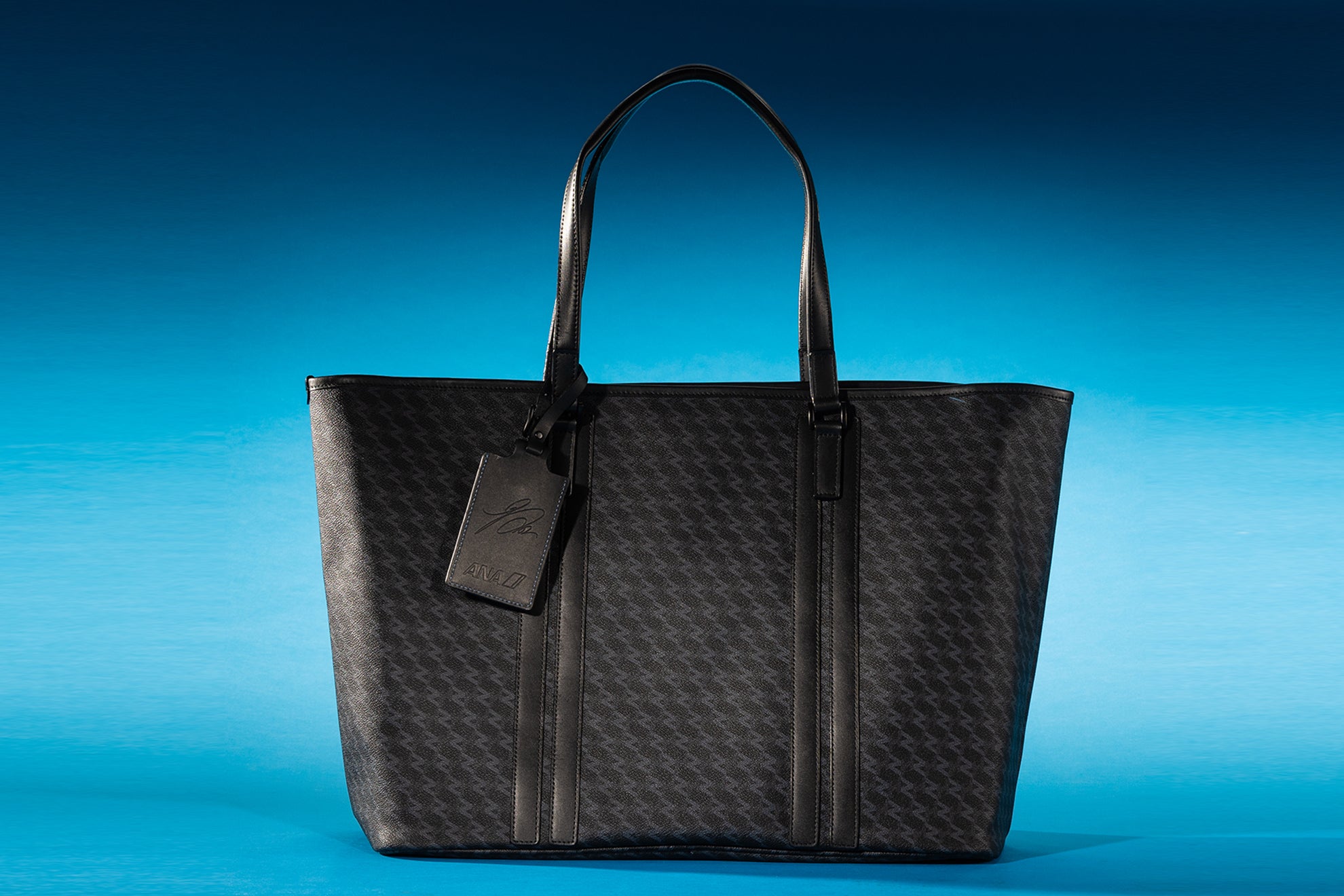 三笘薫選手監修「ZERO HALLIBURTON for ANA」に新作登場。 – ZERO