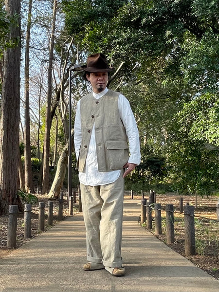 インナー・アウター選ばず使えるアイテム》JERKIN VEST -HEMP CANVAS
