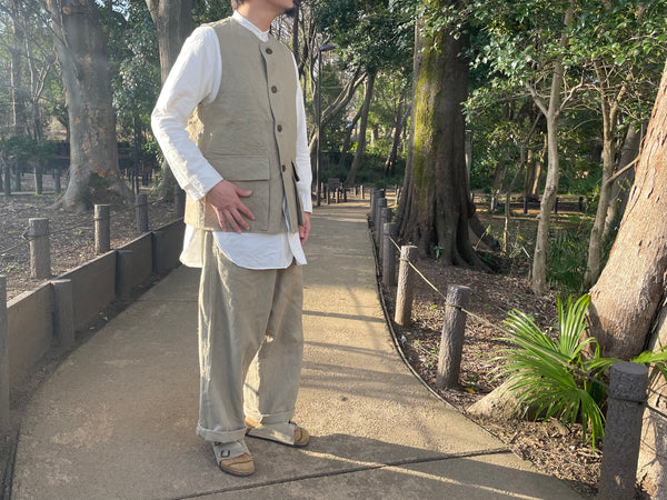 インナー・アウター選ばず使えるアイテム》JERKIN VEST -HEMP CANVAS