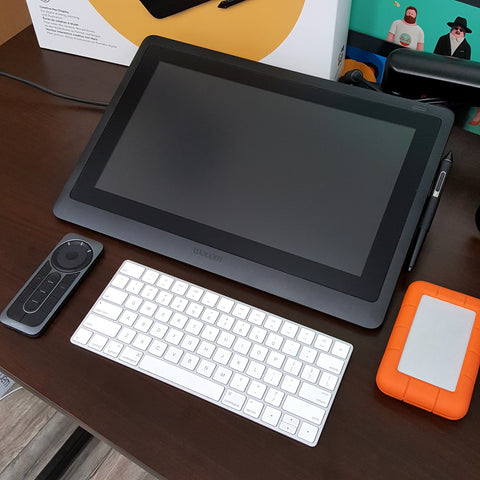 Cintiq 16 (DTK1660) and Cintiq Pro 16 (DTH1620) Spec Comparison