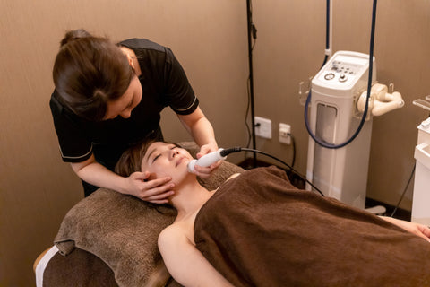 肌の張りを実感！パナソニックのRF美顔器EH-SR73-Nを徹底解説！ – flarii