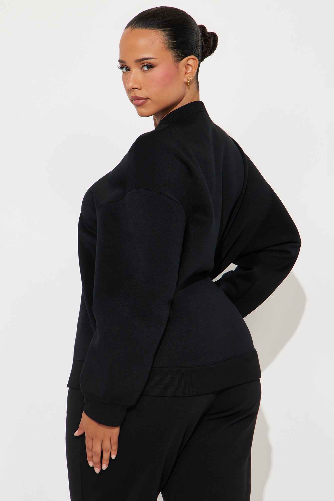 Candice Oversized Crewneck Sweatshirt - Black | Fashion Nova