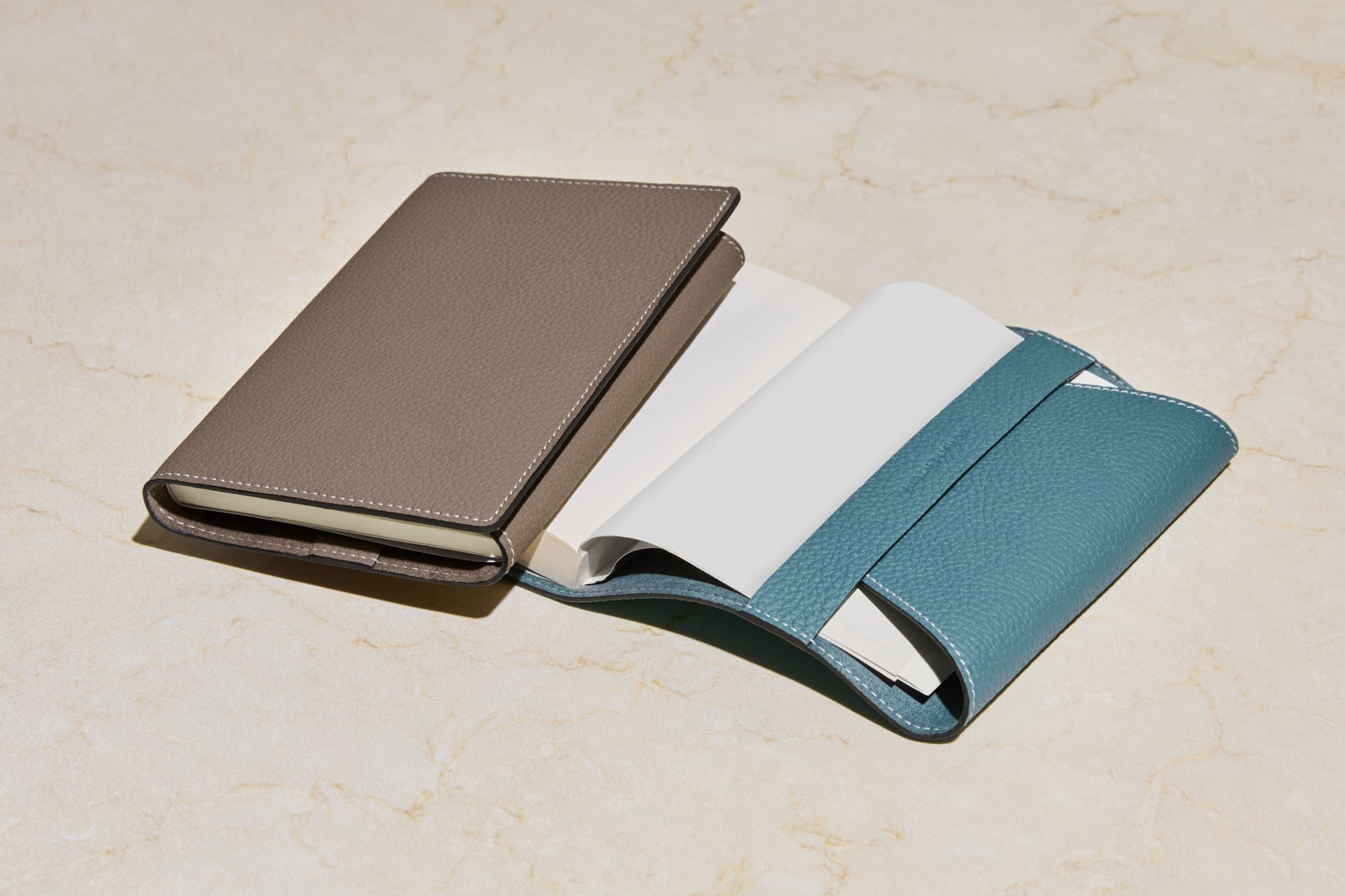 新作】アジャスタブル ブックカバー