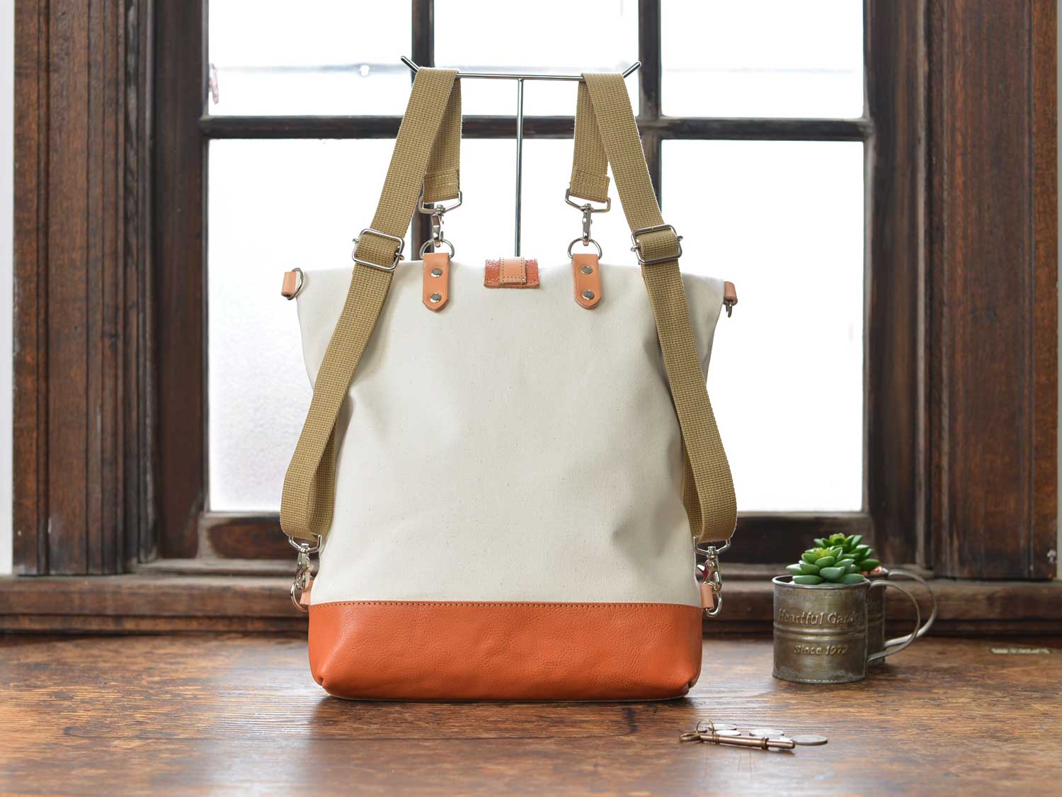 八幡帆布鞄｜革と高島帆布の2wayリュック Lサイズ【ホワイト×ピンク