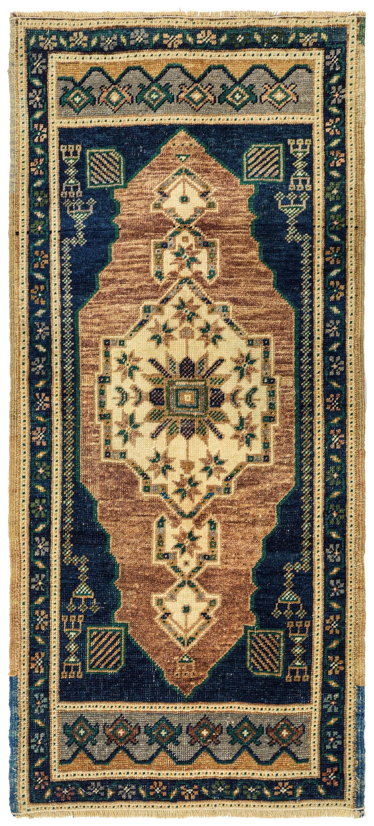 Vintage Rugs | Handwoven Rugs | Persian, Moroccan & Turkish