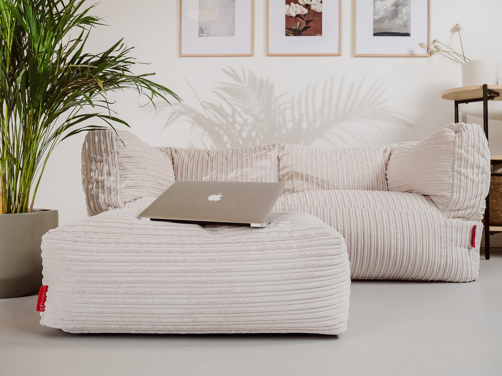 LoungePug 2人掛けアルバートビーズソファ-アンティーク調レザー