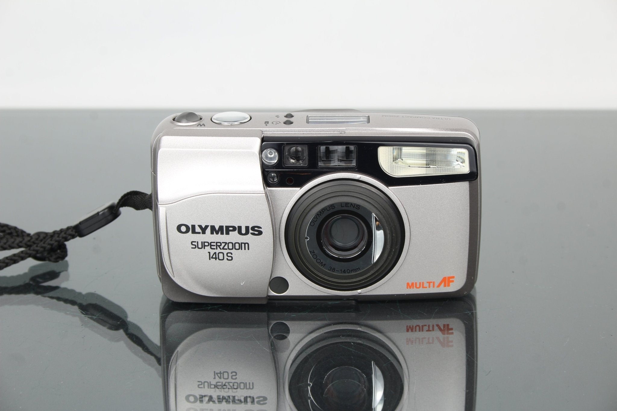 Olympus Superzoom 140 S: Compact 35mm Film Camera for Everyday