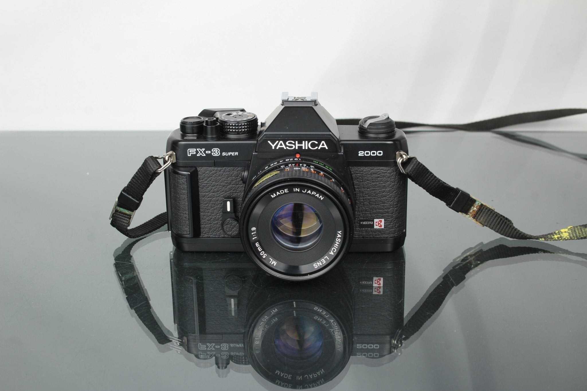 Yashica FX-3 Super 2000 Review: 50mm f/1.9 ML Kit Guide – Dutch|Thrift