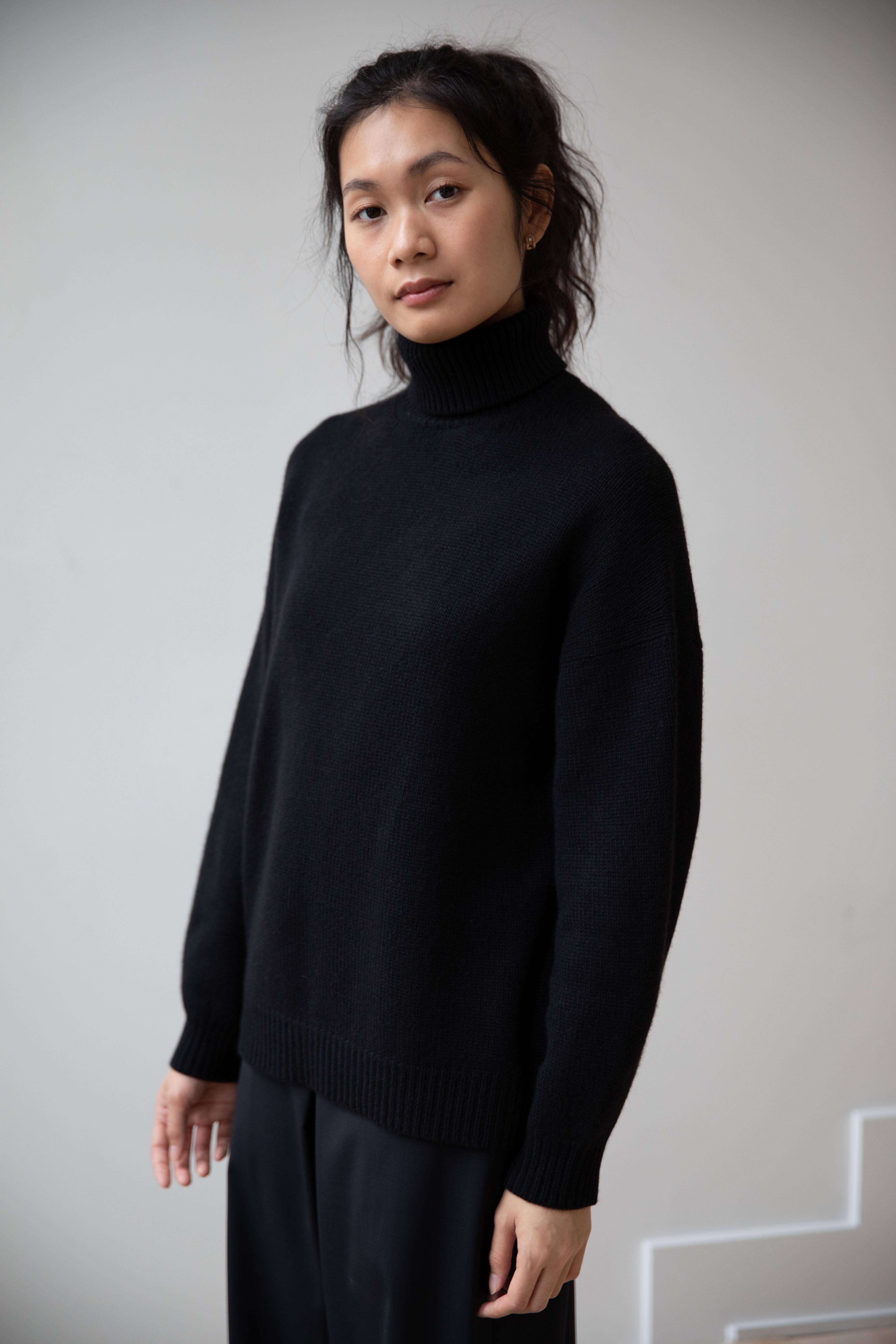 rennes — Arts & Science | Back Line Turtleneck Sweater in Black