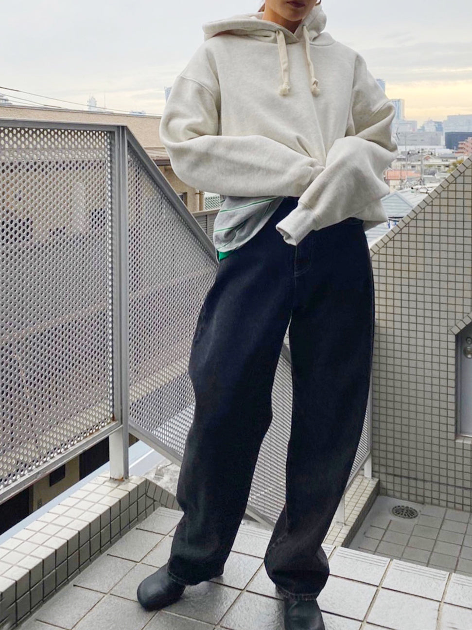 VOLUME SERIES – Sea Room lynn