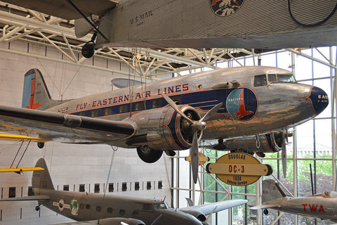 東DC 8: ジェット時代へようこそ – MotoArt PlaneTags