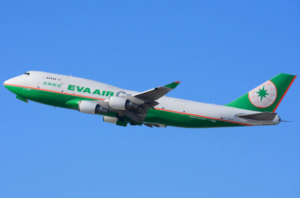 エバー航空 747-400: 世界に羽ばたく – MotoArt PlaneTags