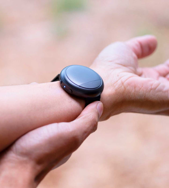 Embr Wave 2｜手元で温度を調整可能なリストバンド「エンバーウェーブ2