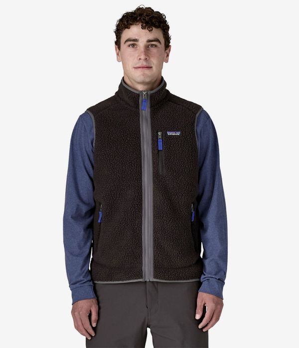 Shop Patagonia Retro Pile Vest (black forge grey) online | skatedeluxe