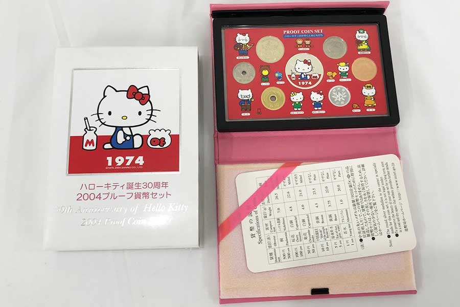 ハローキティ40周年記念(SAKURAハローキティ) ハローキティ 40周年記念