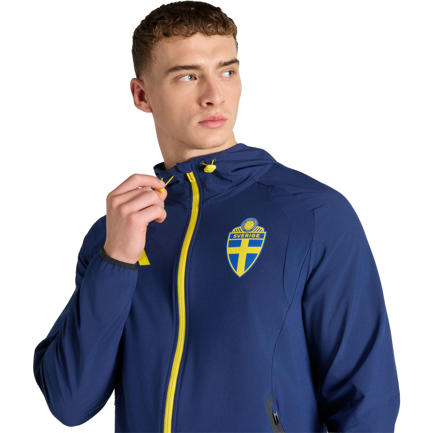 adidas Sweden Tiro Travel Woven Jacket WC 2026 - PassaSports.com