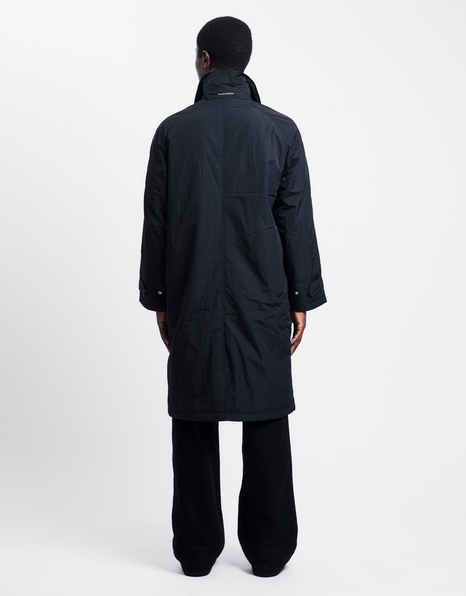 Køb SUNFLOWER Relaxed Nylon Coat i Black | Men's Outerwear – Rezet