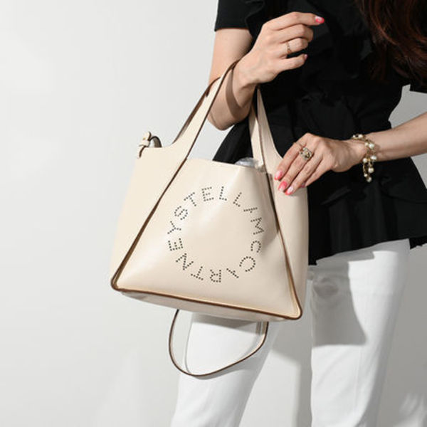 結局使いやすいのは「Stella McCartney(ステラマッカートニー)」のロゴ