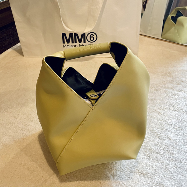 私物レビュー】本当に買ってよかったMM6の“ジャパニーズバッグ”の魅力