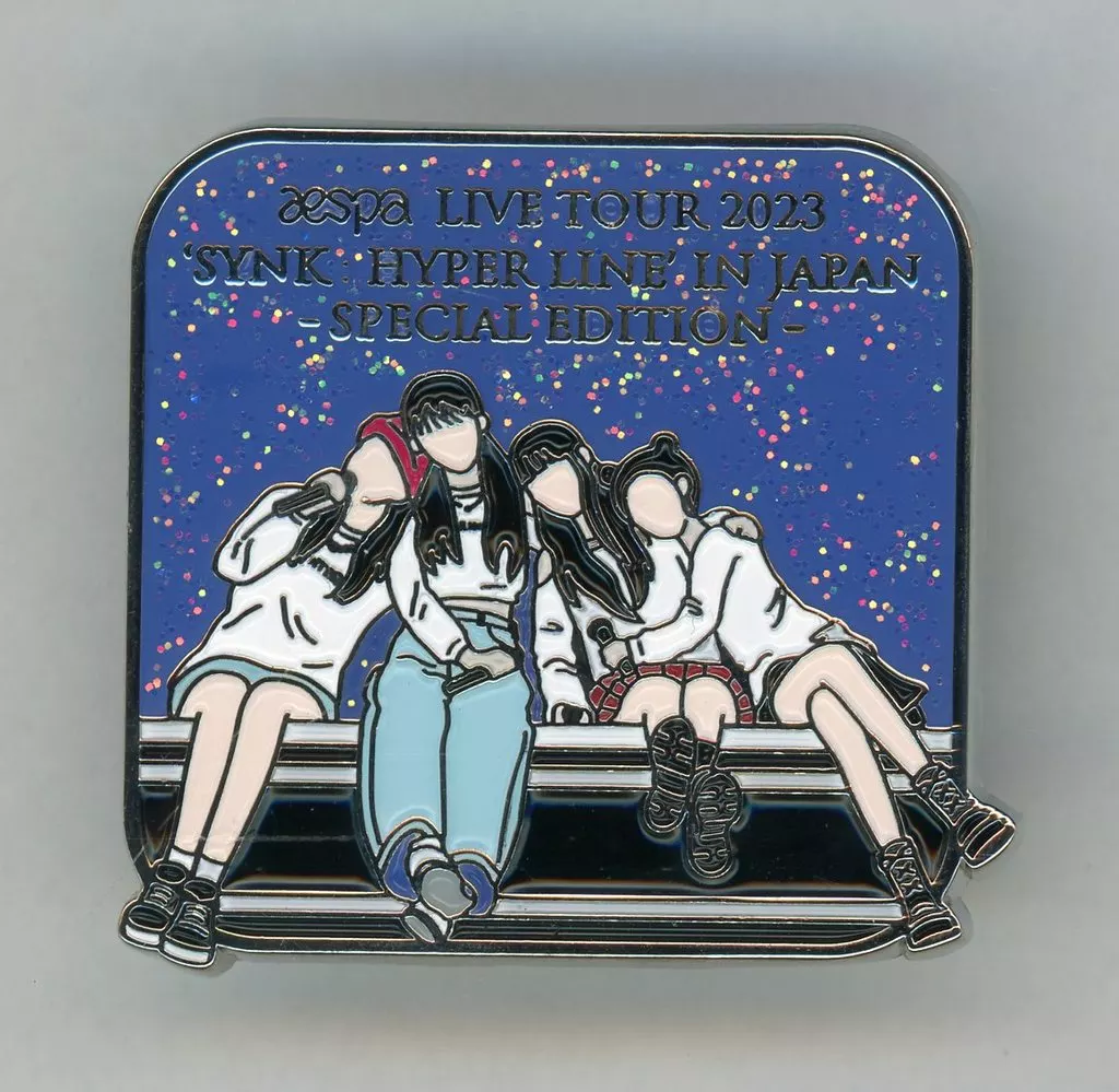 aespa SYNK HYPER LINE ランダムピンバッジ シークレット ランダムピンバッジ(全8種+シークレット1種) | SMTOWN OFFICIAL ONLINE