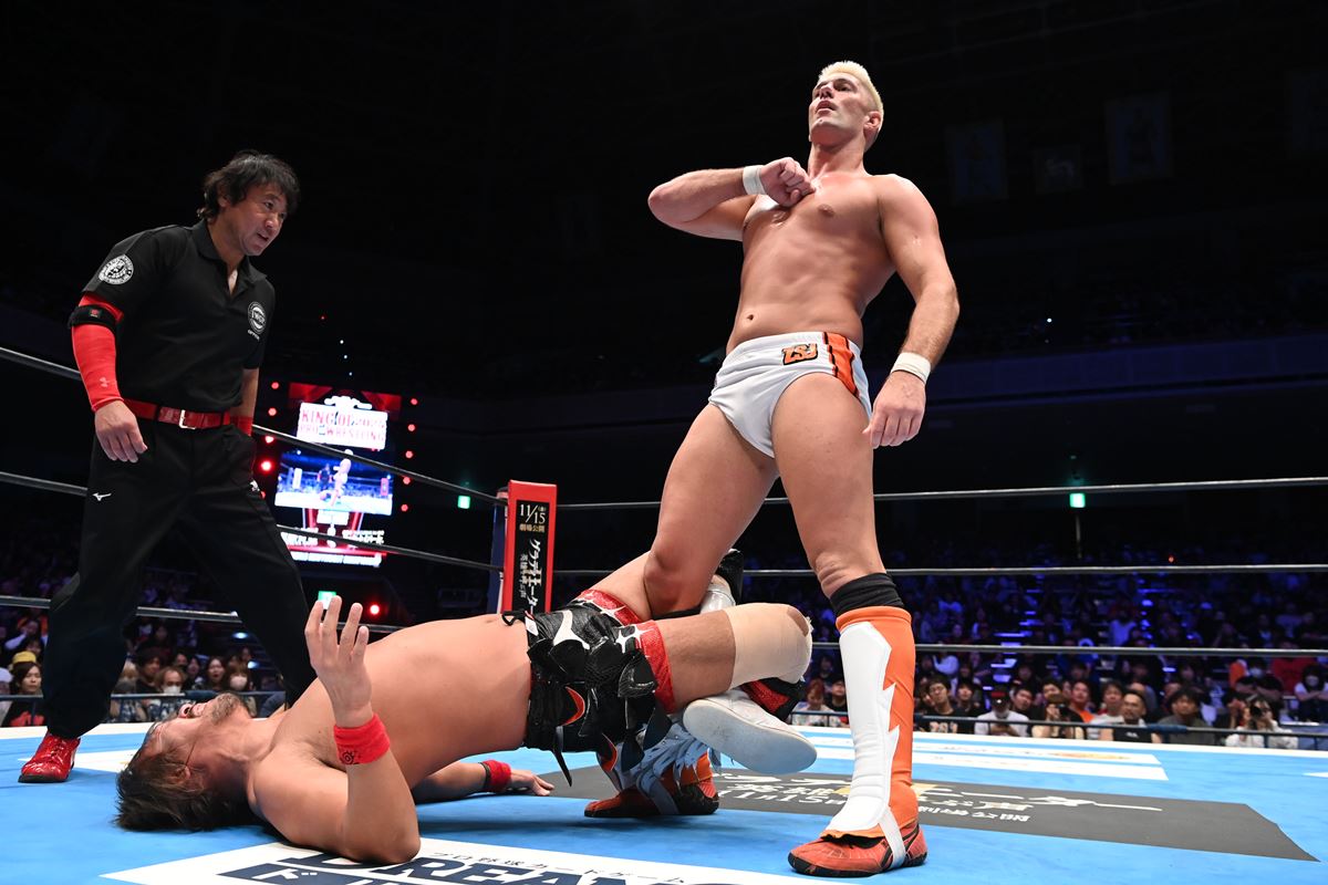 新日本】ザックが内藤を破り悲願のIWGP世界ヘビー初戴冠「鈴木軍の存在