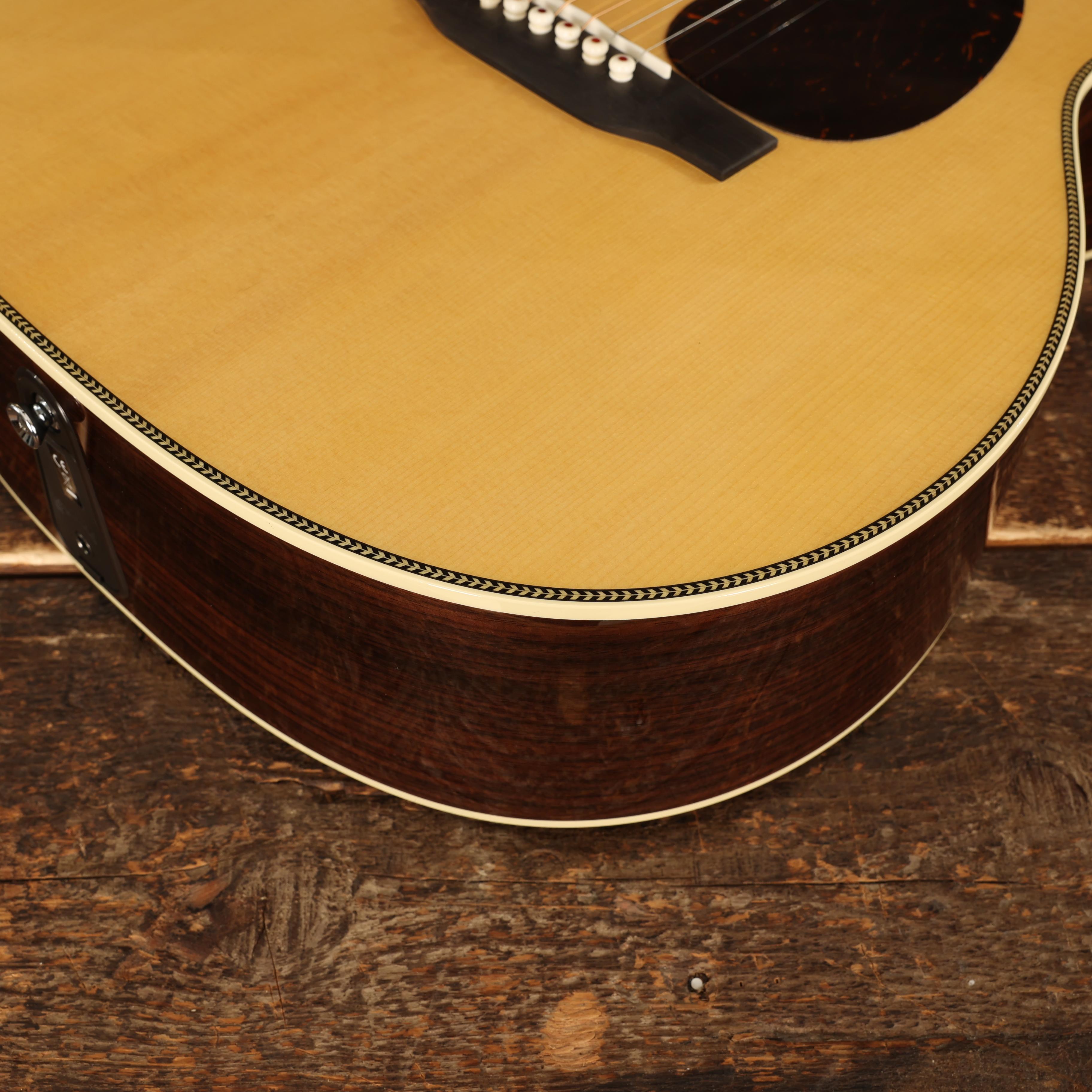 Martin OM-28E Standard Series Electro Acoustic Guitar with LR