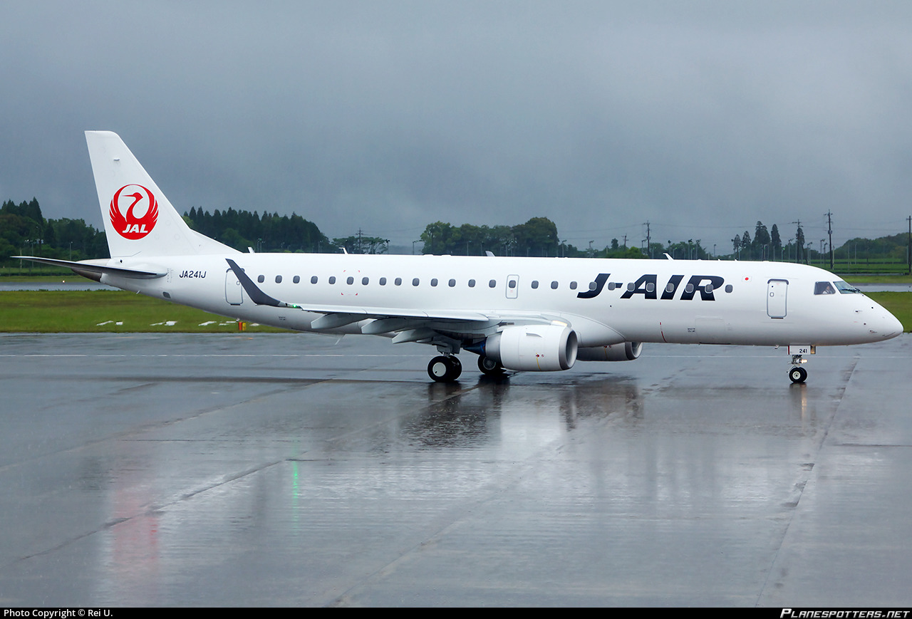 JA241J J-Air Embraer ERJ-190STD (ERJ-190-100) Photo by Rei U. | ID
