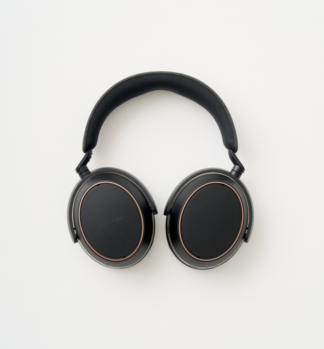 Sennheiserと俳優 佐藤健による〈ABYTS〉が特別仕様のワイヤレス