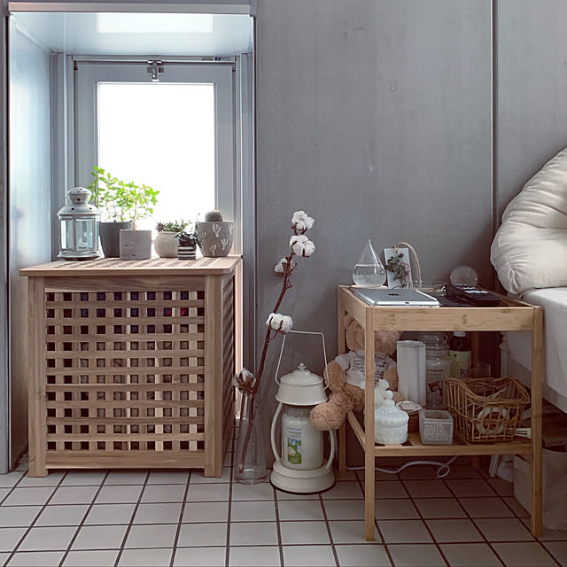 イケア IKEA リビングテーブル 収納付き アカシア材 98x50 cm HOL