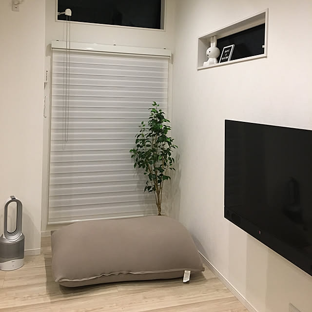 ヨギボー ライトグレーのおすすめ商品とおしゃれな実例 ｜ RoomClip