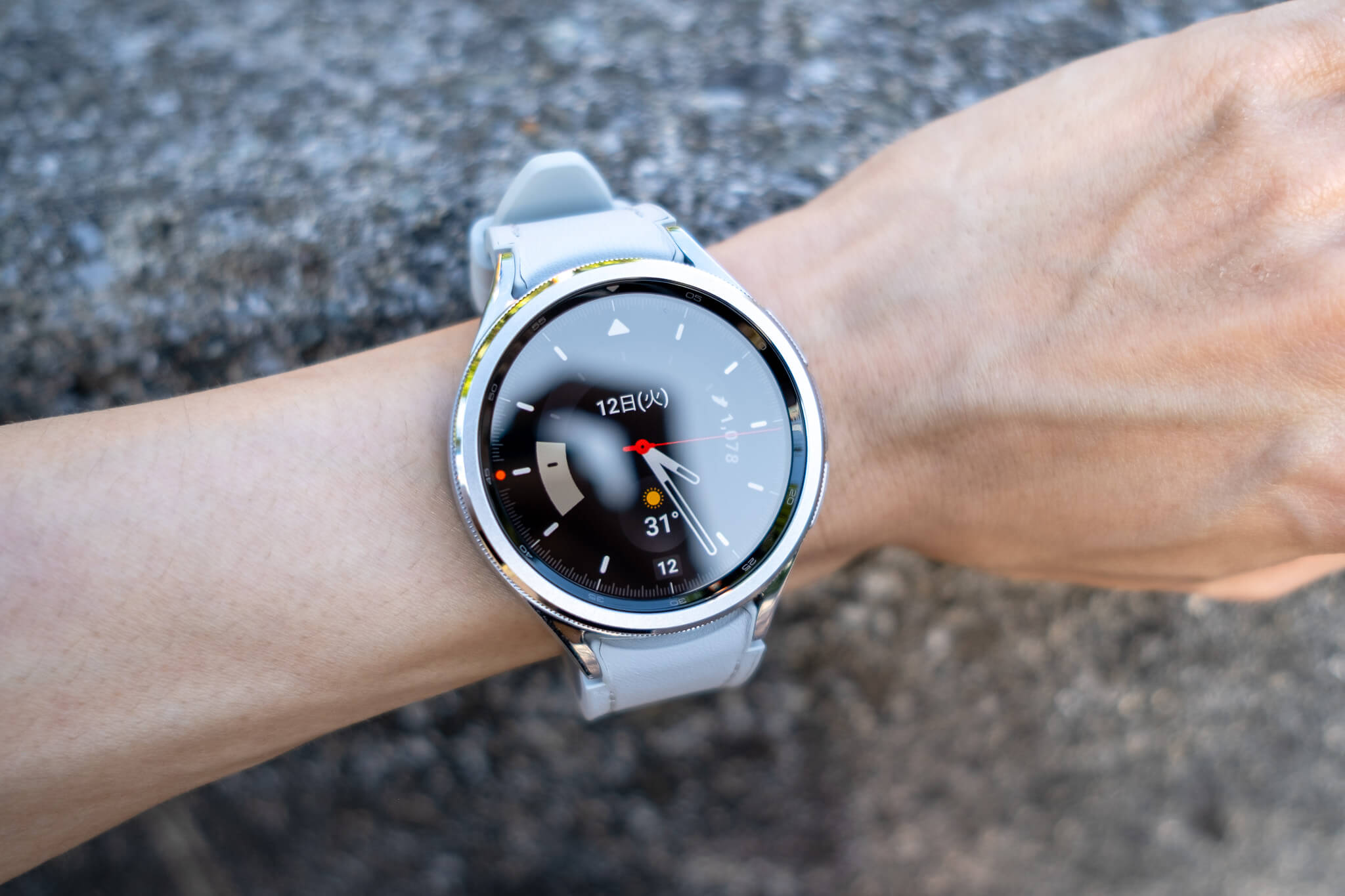 Galaxy Watch6 Classicをレビュー！機能よし、デザインよしのスマート