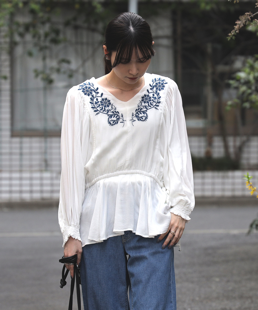 インド刺繍」ブラウス(M ネイビー): トップス｜Right-on公式オンライン