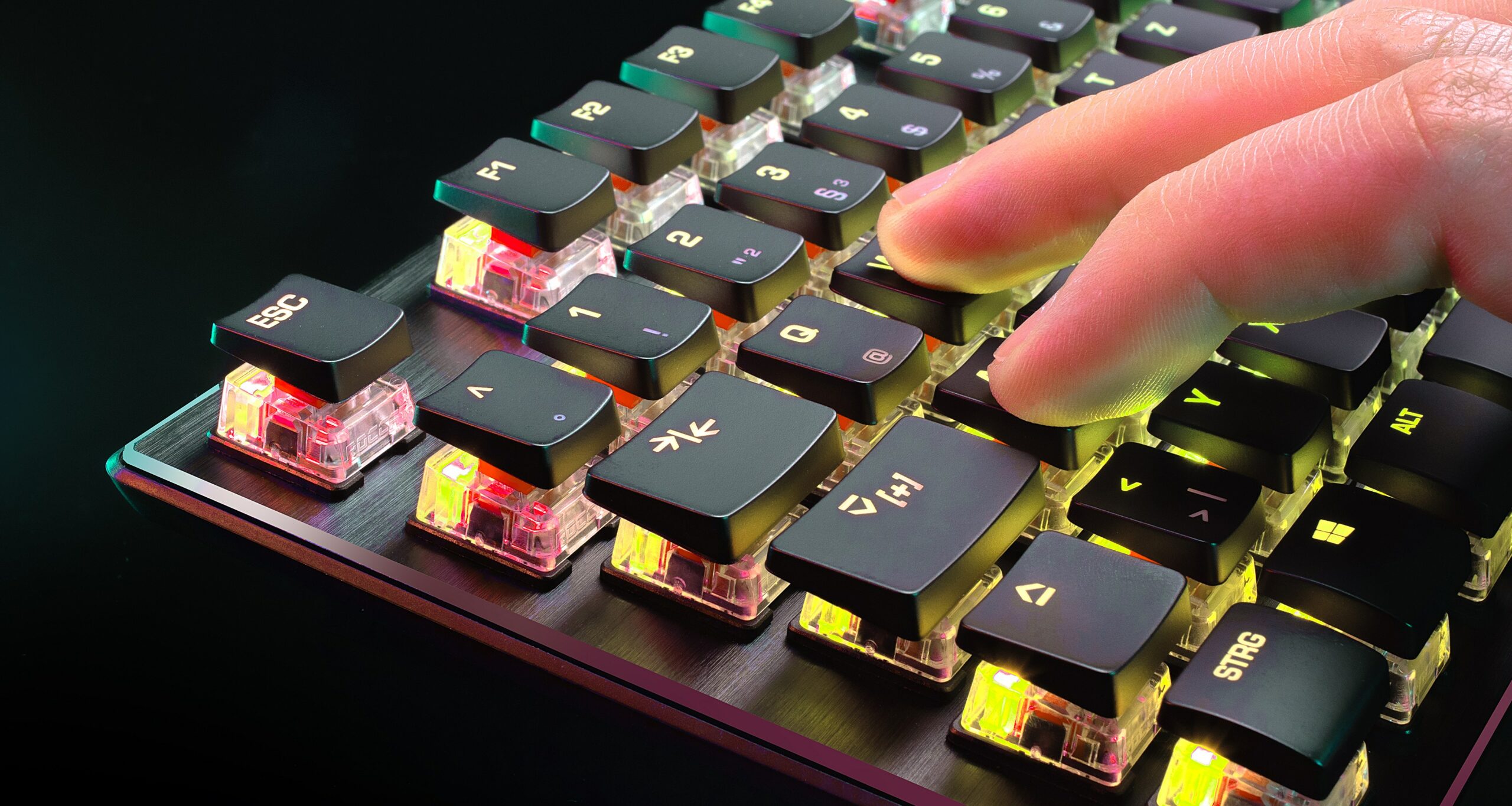 Roccat Vulcan TKL Pro Keyboard Review - Roccat Design, Just For Gamers