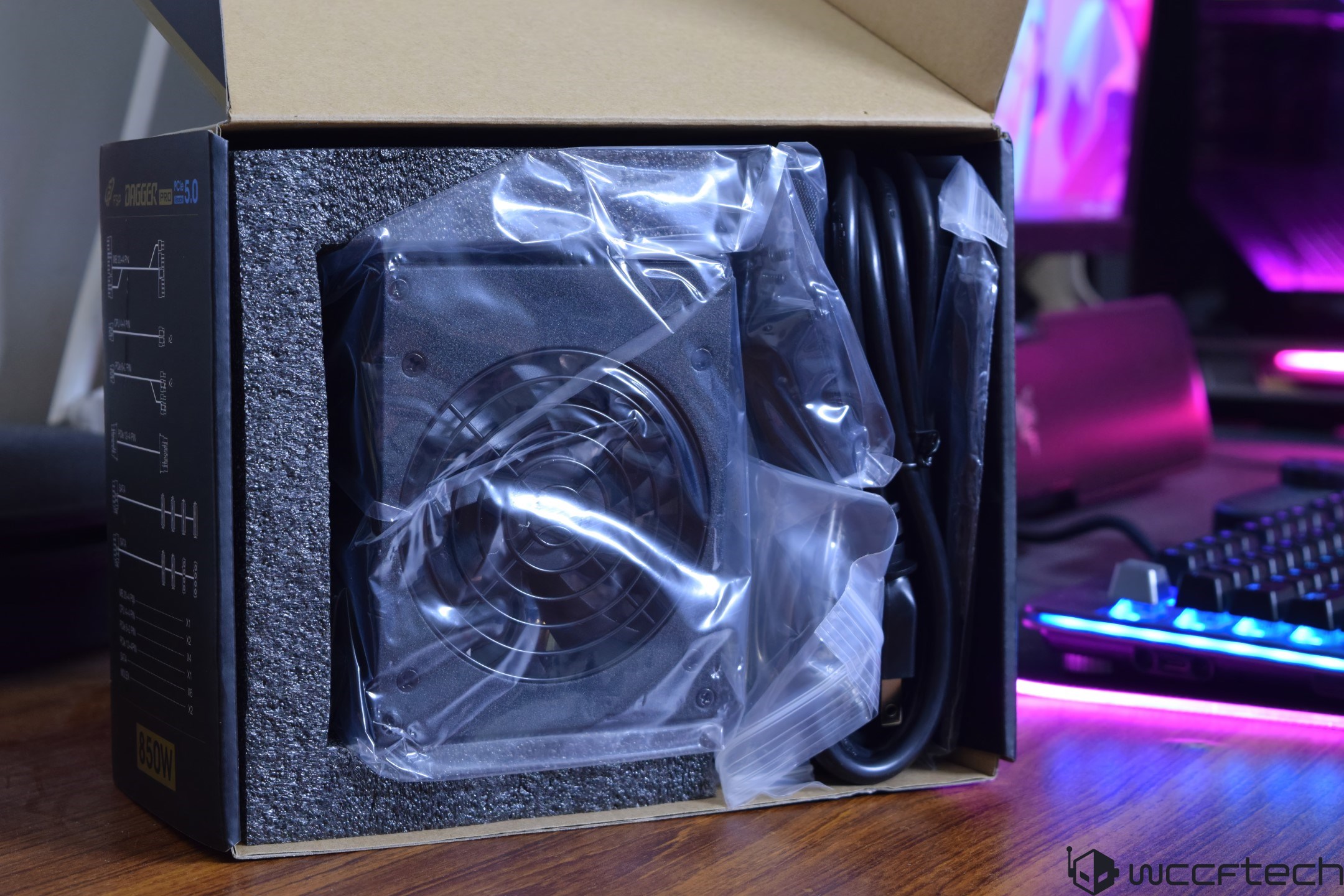 FSP DAGGER PRO ATX 3.0 850W Power Supply Impressions - Tiny SFX