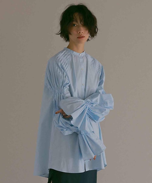ETRE TOKYO（エトレトウキョウ）の「キャンディースリーブタックシャツ