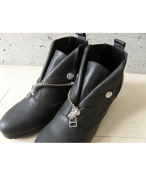 banal chic bizarre（バナルシックビザール）の「banal chic bizarre