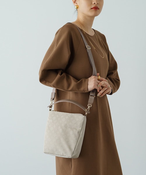 russet（ラシット）の「スリムミニショルダーバッグ(CE-1177