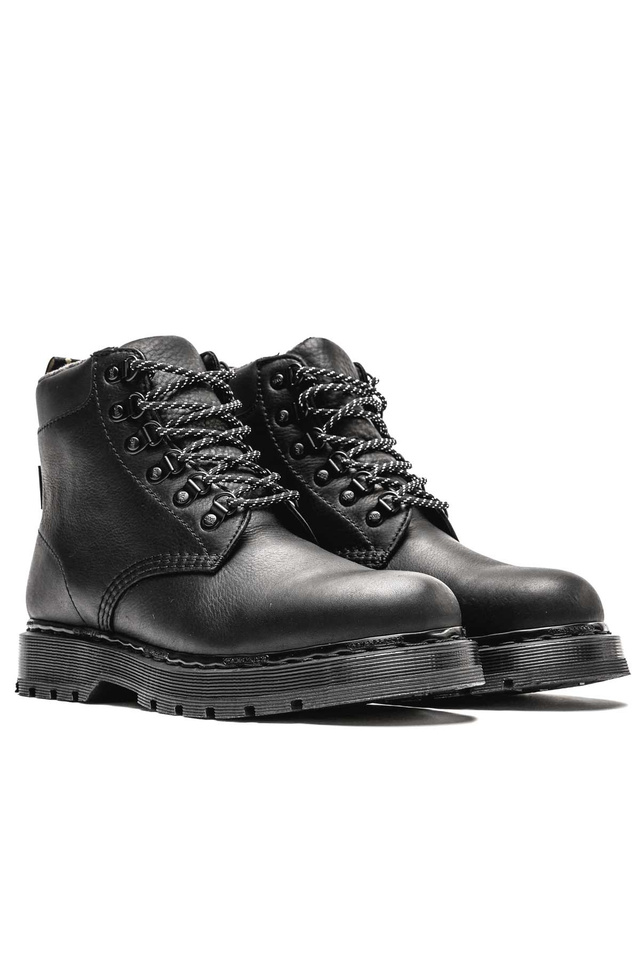 DR.MARTENS 939 ブラックテールゲートWPブーツ - Wrong Weather
